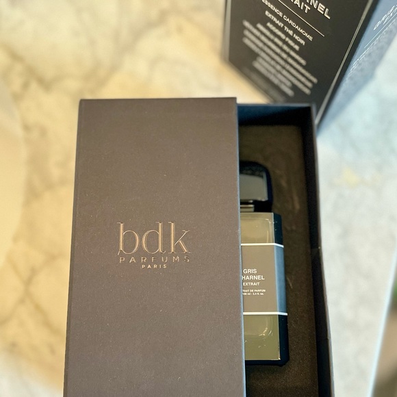 bdk | Gris Charnel Extrait - Picture 2 of 7